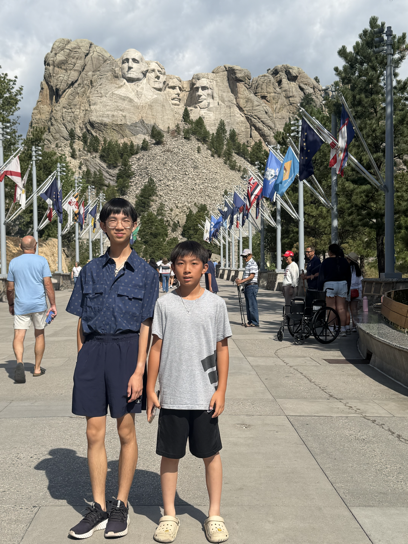 Jayden and Justin Chen visiting Mount Rushmore